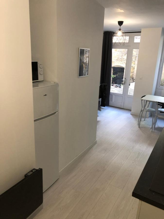 Cosy Appartement Au Plein Centre De Ruffec Eksteriør billede